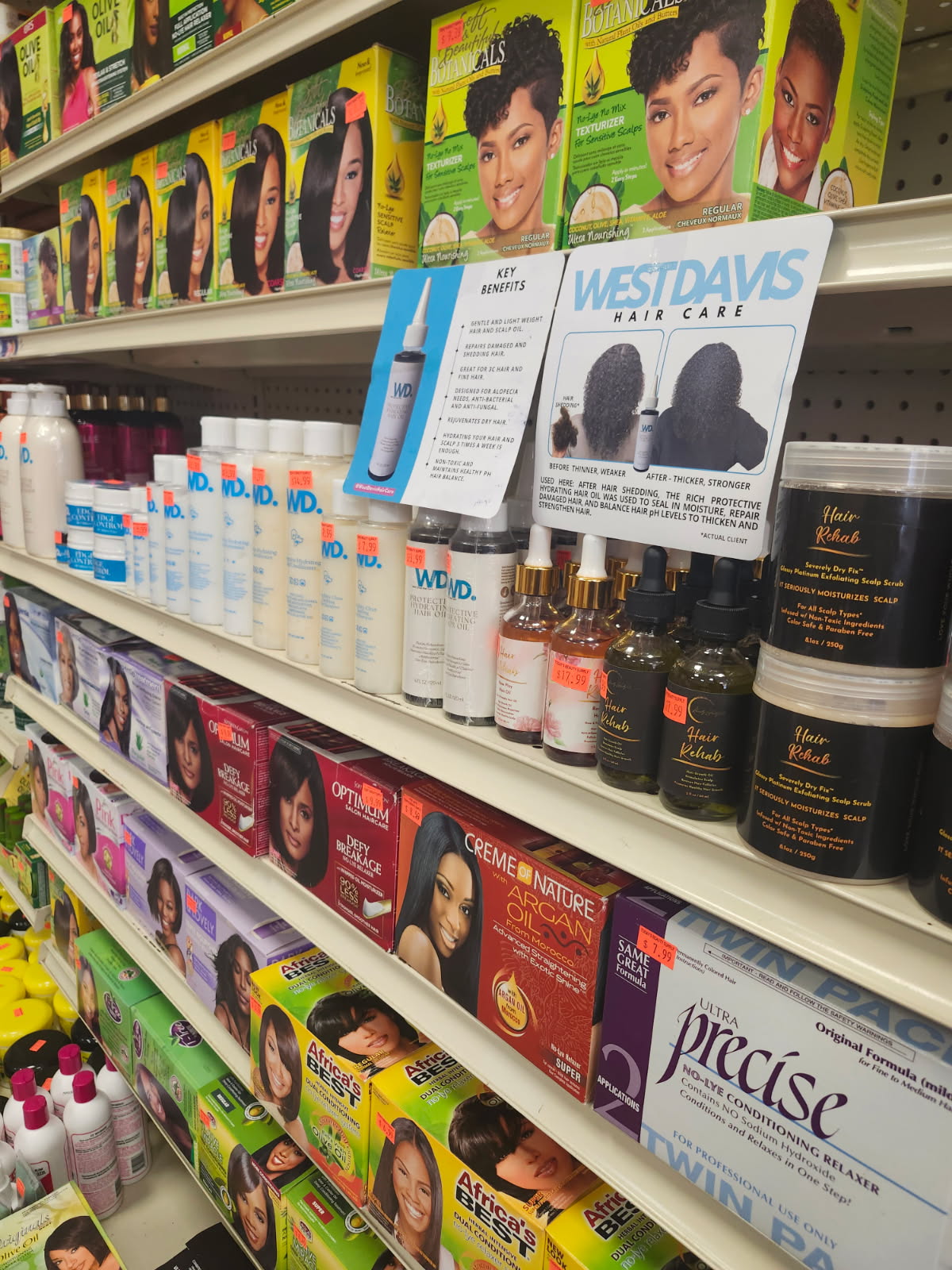 Load video: West Davis Hair Care in Illinois